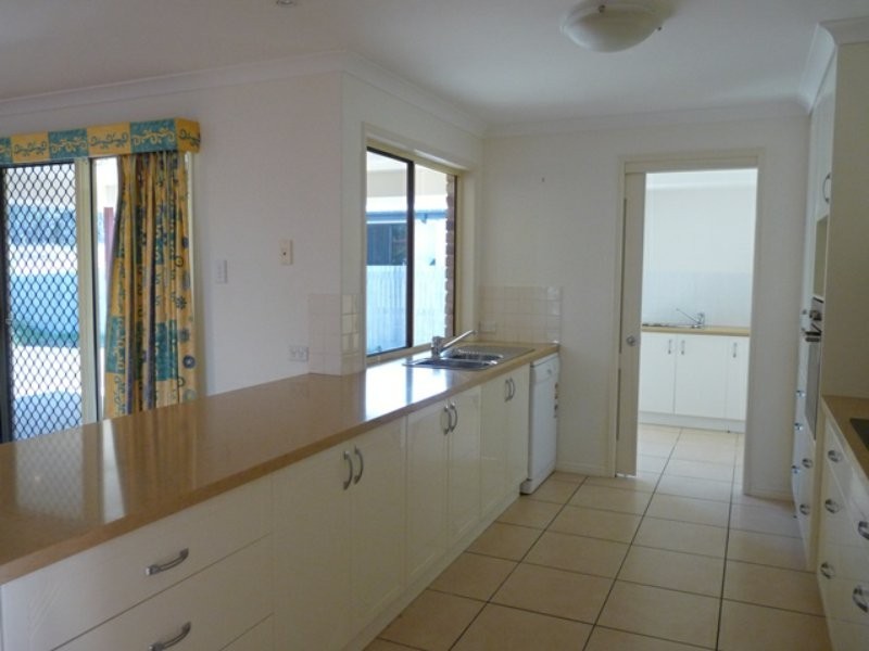 25 Longreach Court, Tannum Sands QLD 4680