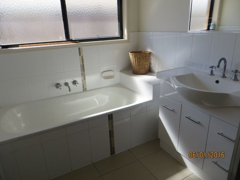 14 JEANA CLOSE, Boyne Island QLD 4680