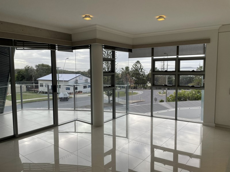 202/1 Pacific Avenue, Tannum Sands QLD 4680