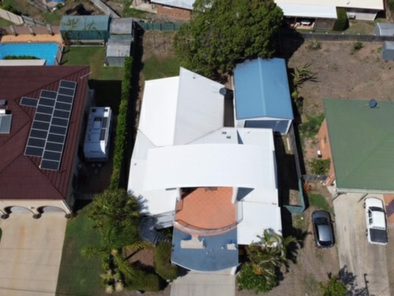 33 Booth Avenue, Tannum Sands QLD 4680
