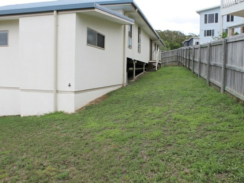 6B Jenny Lind Dr, Boyne Island QLD 4680