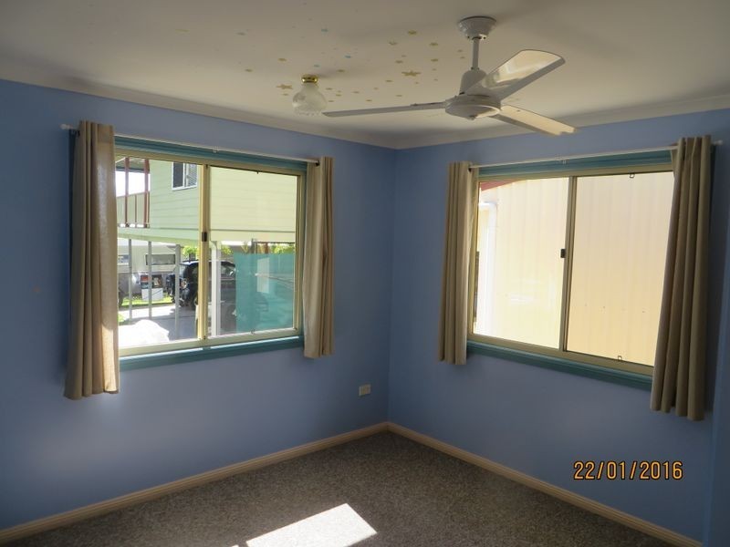 35 SAYRE CRESCENT, Boyne Island QLD 4680