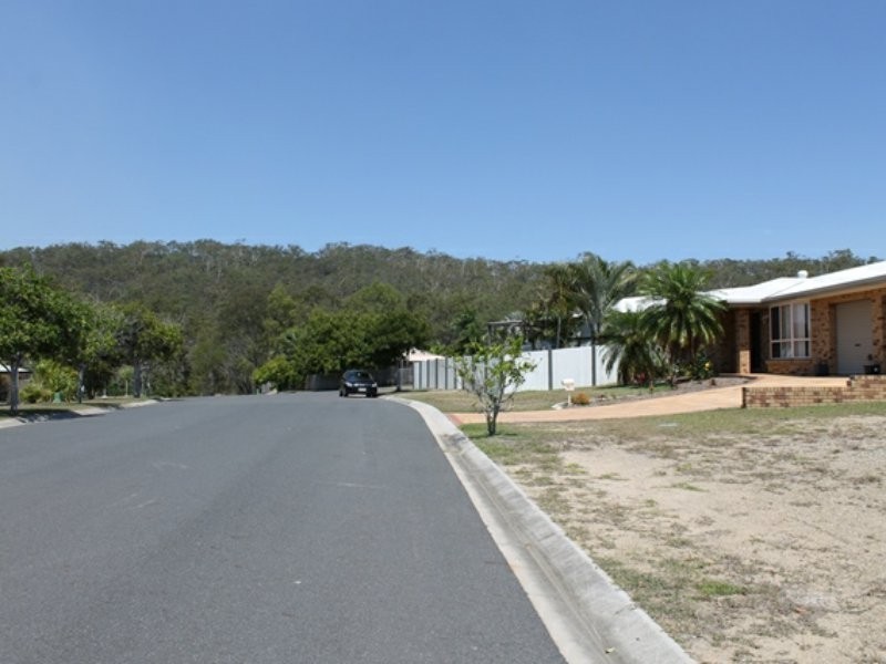 8 Ballook Street, Boyne Island QLD 4680
