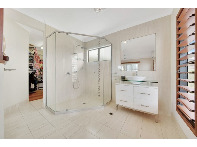 36 Lighthouse Drive, Boyne Island QLD 4680