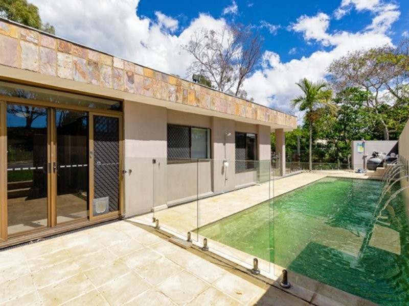 4 School Street, Tannum Sands QLD 4680