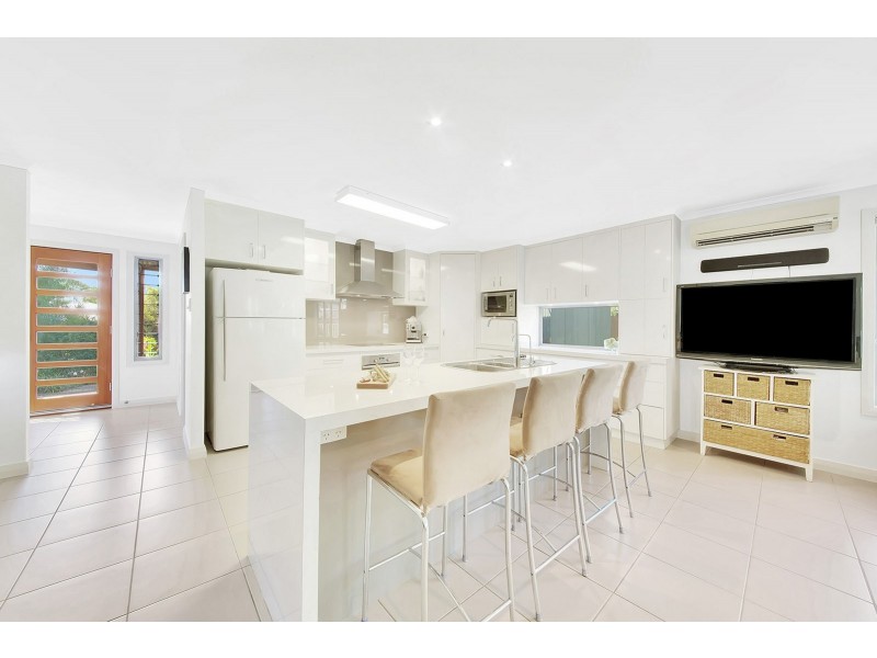 6 Longreach Court, Tannum Sands QLD 4680