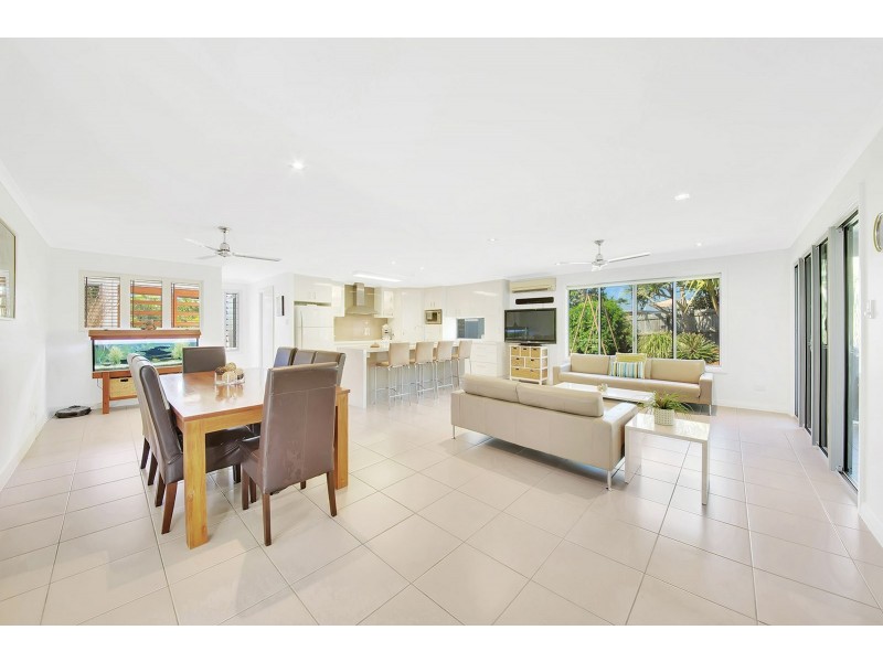 6 Longreach Court, Tannum Sands QLD 4680