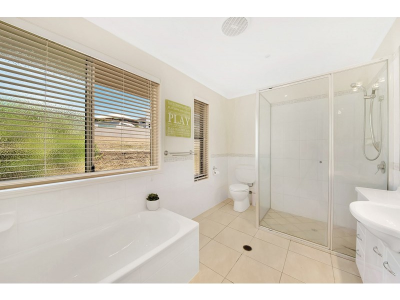 13 STONEY COURT, Tannum Sands QLD 4680