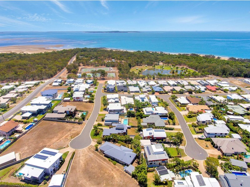 13 STONEY COURT, Tannum Sands QLD 4680