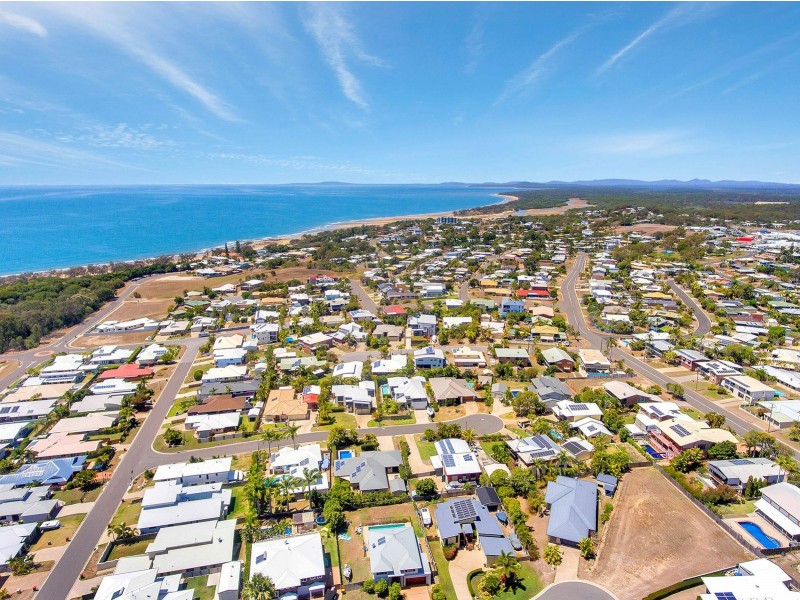 13 STONEY COURT, Tannum Sands QLD 4680