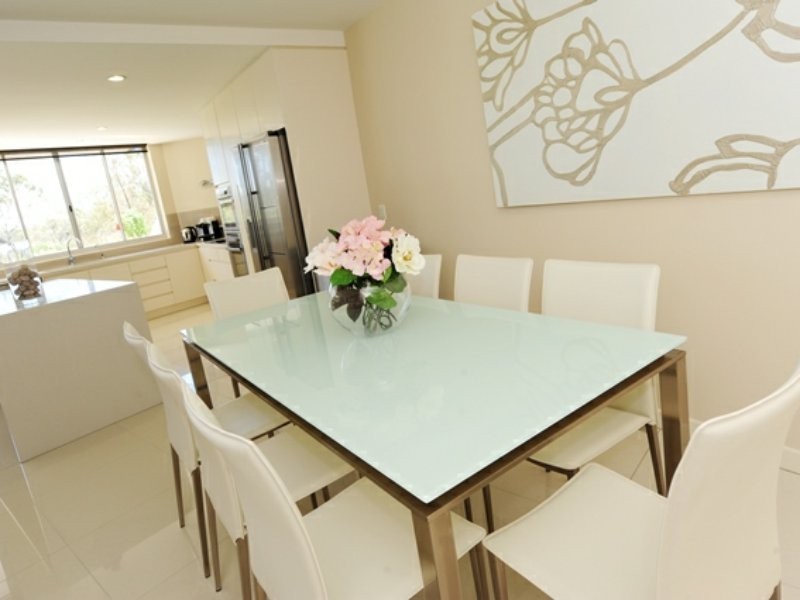 4/2 The Promenade, Boyne Island QLD 4680