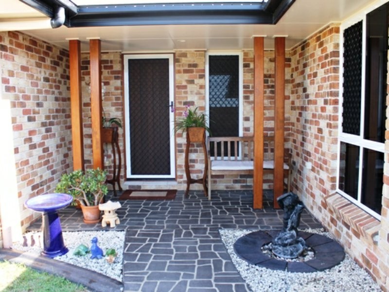 35 Golf View Drive, Boyne Island QLD 4680