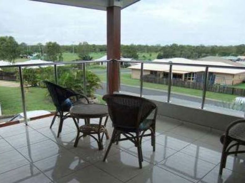 54 GOLF VIEW DRIVE, Boyne Island QLD 4680