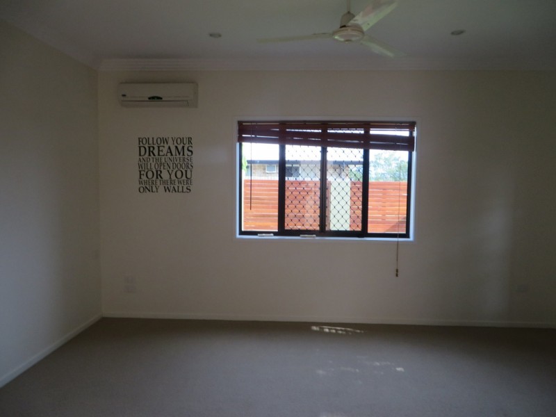 54 GOLF VIEW DRIVE, Boyne Island QLD 4680