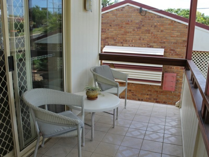 86 Booth Avenue, Tannum Sands QLD 4680