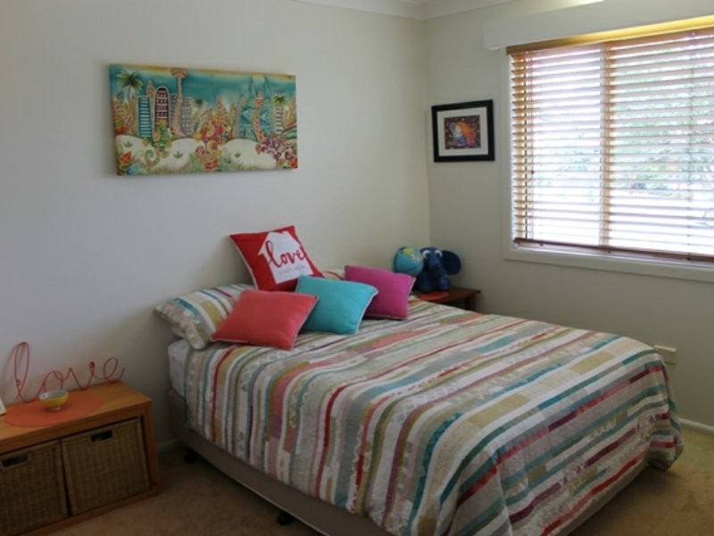 86 Booth Avenue, Tannum Sands QLD 4680