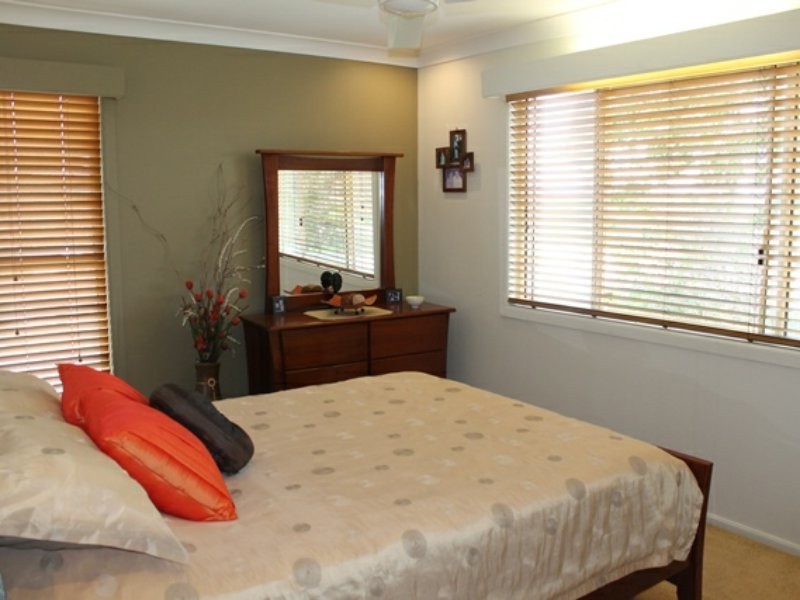 86 Booth Avenue, Tannum Sands QLD 4680