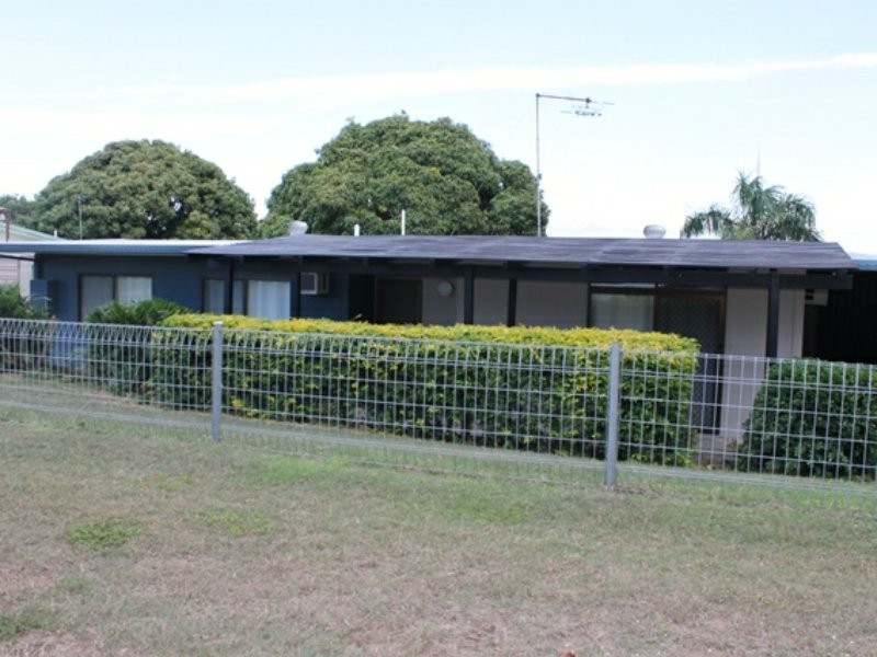 11 Pleasant Avenue, Tannum Sands QLD 4680