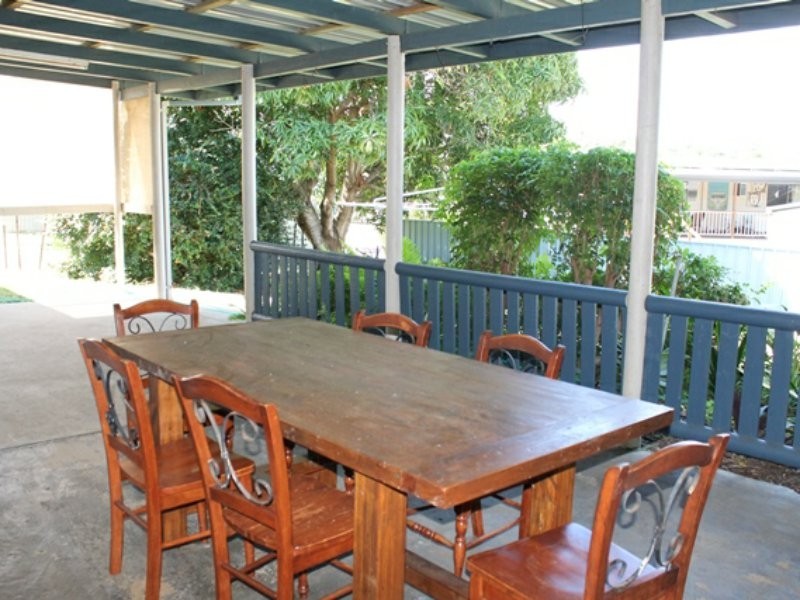 11 Pleasant Avenue, Tannum Sands QLD 4680