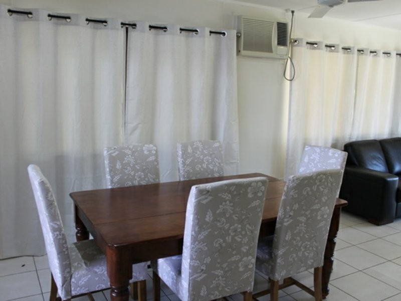 11 Pleasant Avenue, Tannum Sands QLD 4680