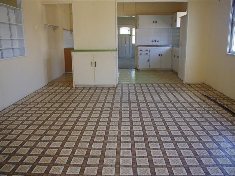 19 Murroona Road, Bowen QLD 4805