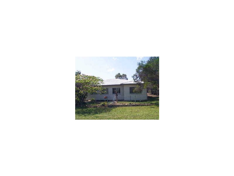 54 Poole Street, Bowen QLD 4805