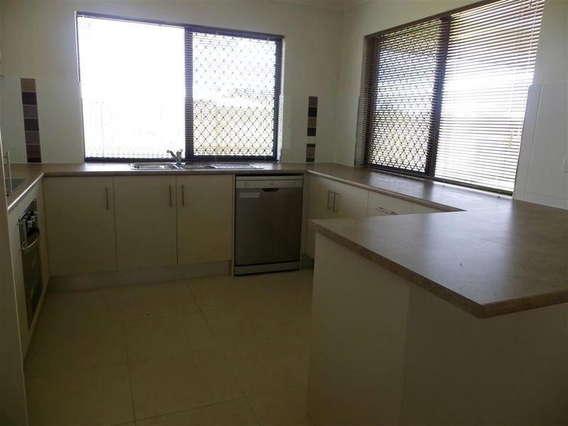 8 Cypress Crescent, Bowen QLD 4805
