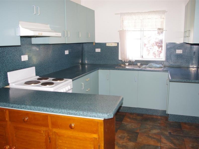 39 Mitchell Street, Bowen QLD 4805