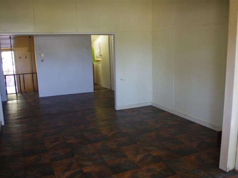 39 Mitchell Street, Bowen QLD 4805