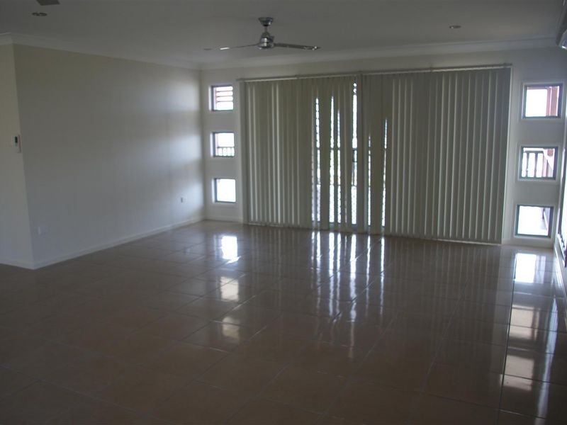 14 Seacove Crescent, Bowen QLD 4805