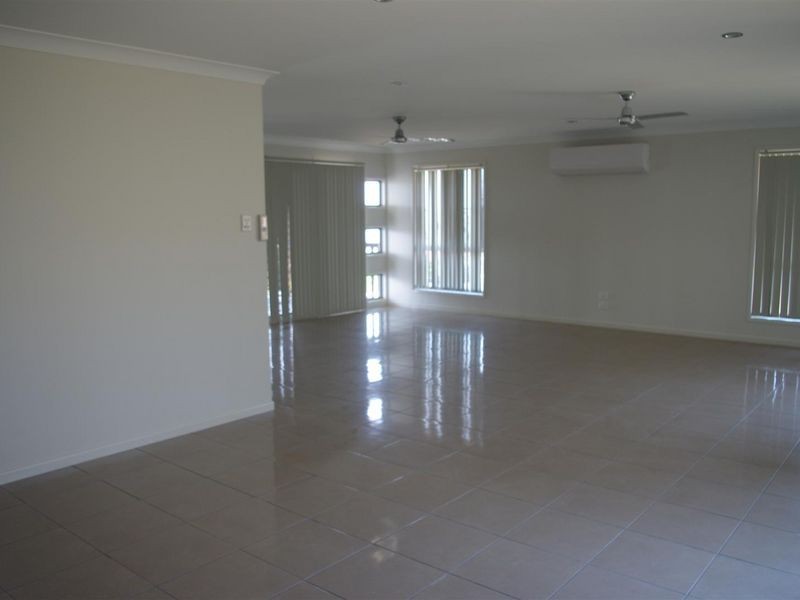 14 Seacove Crescent, Bowen QLD 4805