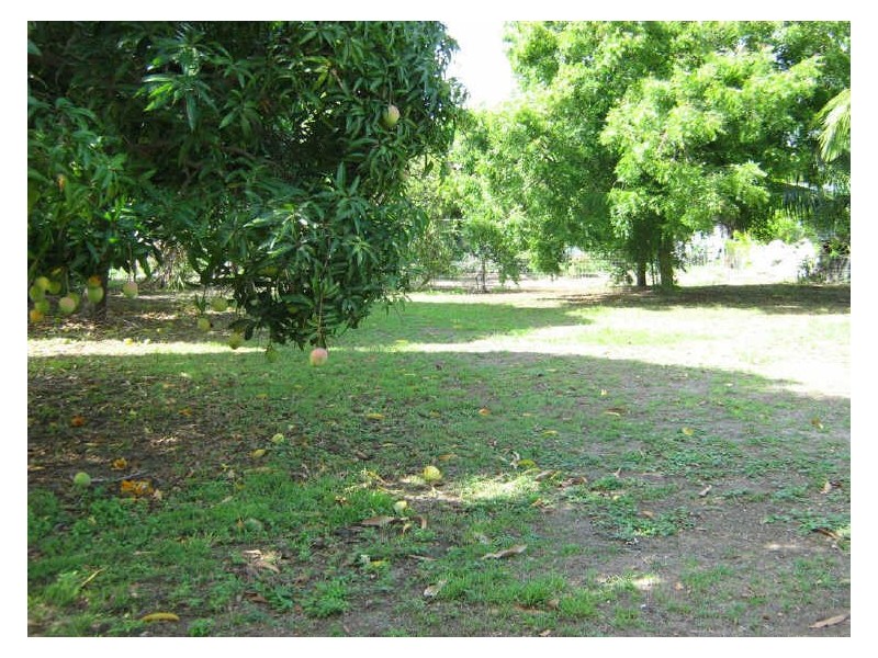 69 Golf Links Road, Bowen QLD 4805