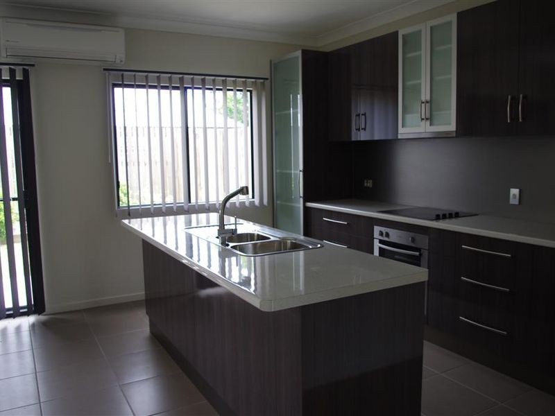 4/27A Leichhardt Street, Bowen QLD 4805