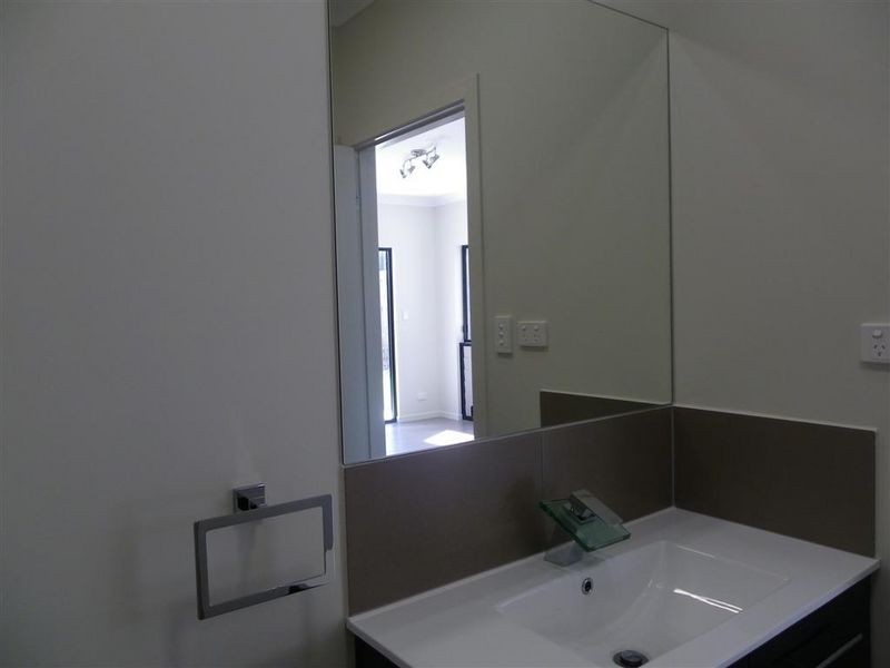 4/27A Leichhardt Street, Bowen QLD 4805