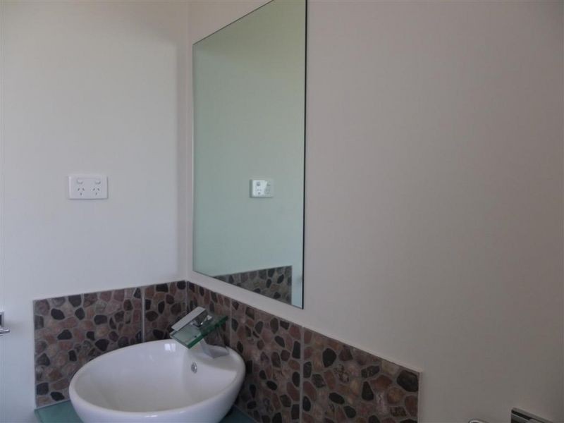 4/27A Leichhardt Street, Bowen QLD 4805