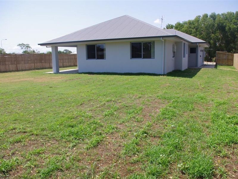 7 Tea Tree Close, Bowen QLD 4805