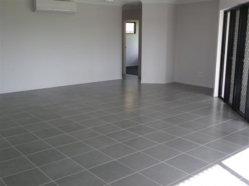 2 Seacove Crescent, Bowen QLD 4805