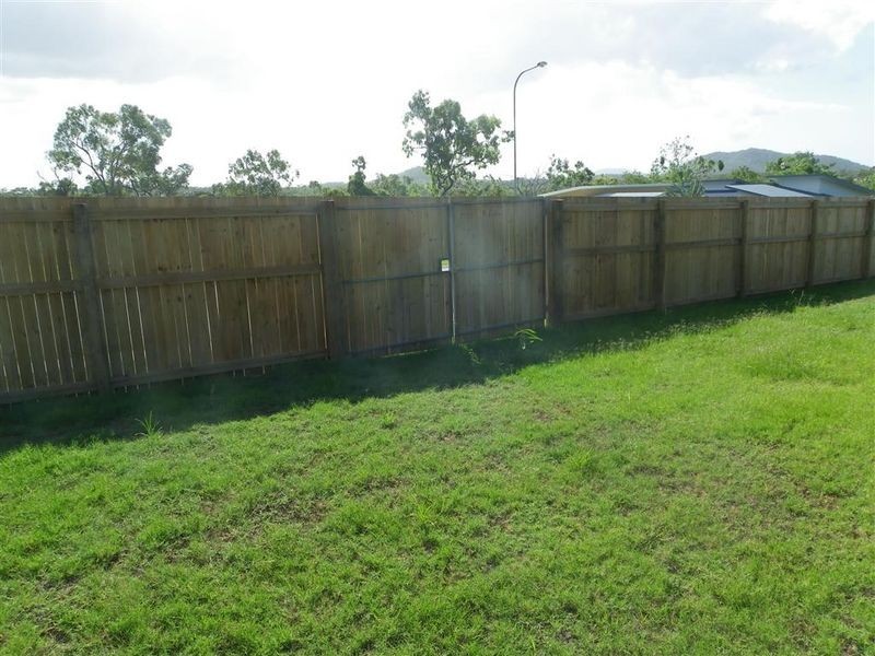 2 Seacove Crescent, Bowen QLD 4805