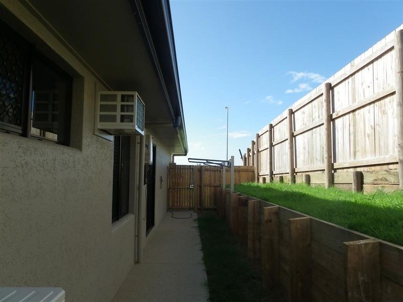 2 Seacove Crescent, Bowen QLD 4805