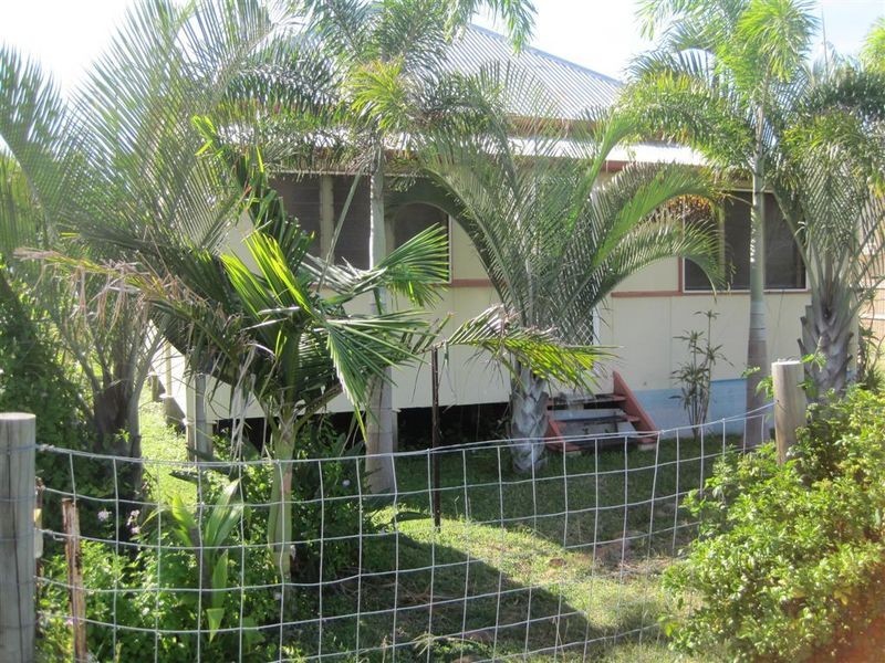 36 Poole Street, Bowen QLD 4805