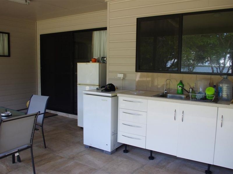 26 Baxter Avenue, Brisk Bay, Bowen QLD 4805