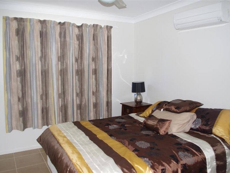 26 Baxter Avenue, Brisk Bay, Bowen QLD 4805