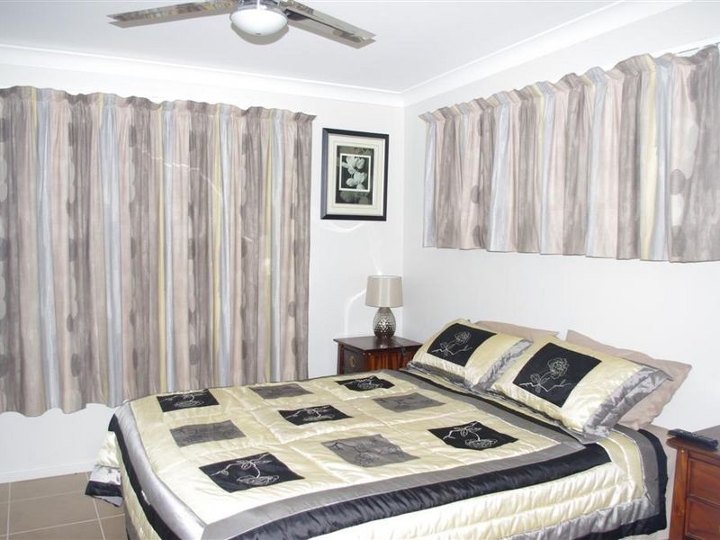 26 Baxter Avenue, Brisk Bay, Bowen QLD 4805