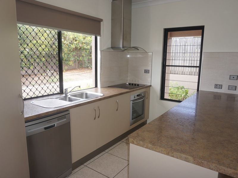 5/11 Kennedy Street, Bowen QLD 4805