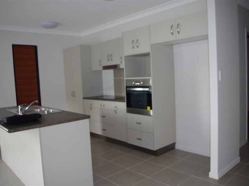2 Sapphire Crescent, Whitsunday, Bowen QLD 4805