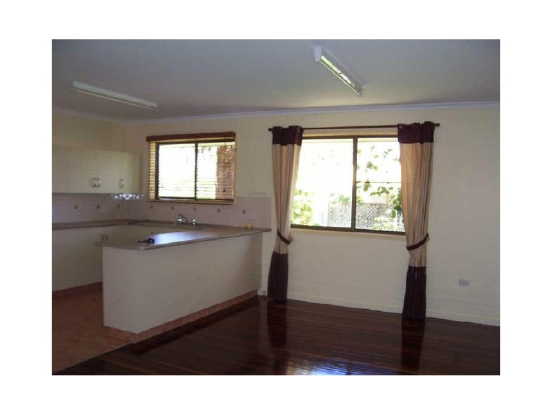 19 West Street, Bowen QLD 4805