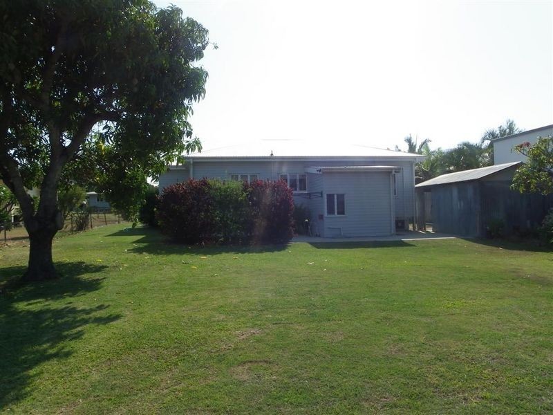 12 Korah Street, Bowen QLD 4805