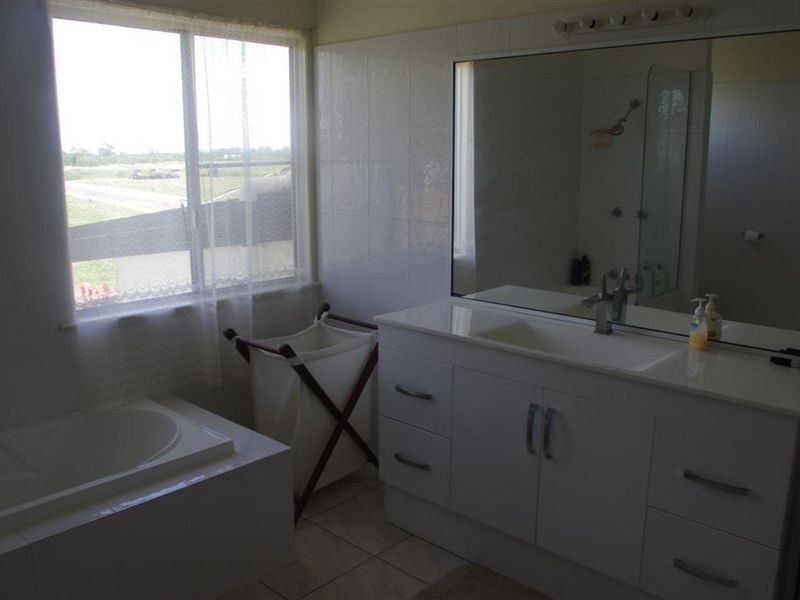 13 Harrison Court, Bowen QLD 4805