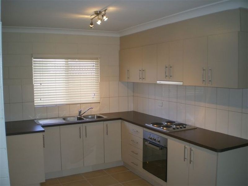 2/51 Leichhardt Street, Bowen QLD 4805