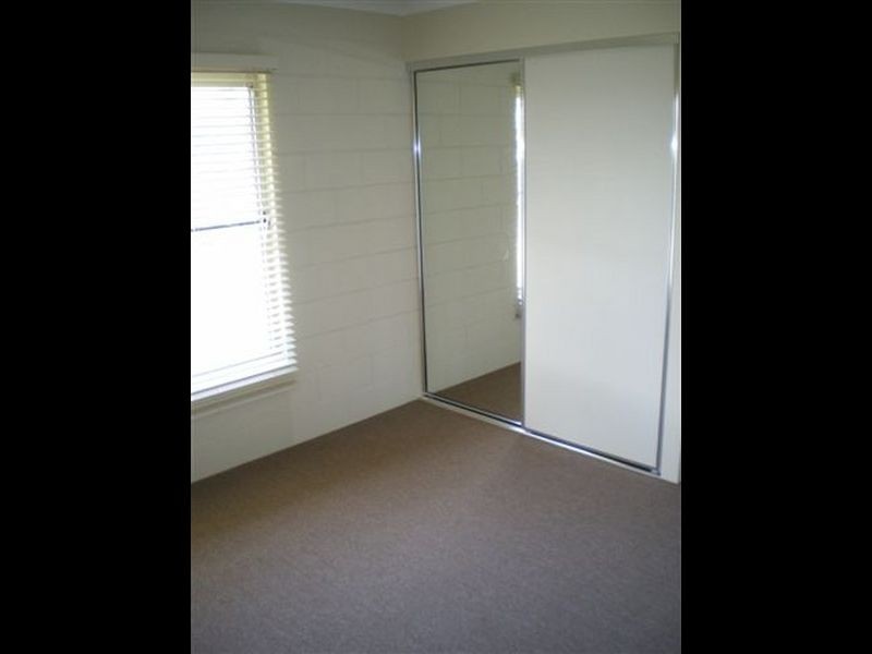 2/51 Leichhardt Street, Bowen QLD 4805